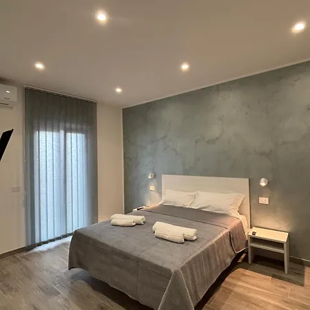 Osiride & Iside Charm Appartments Apartament Tropea